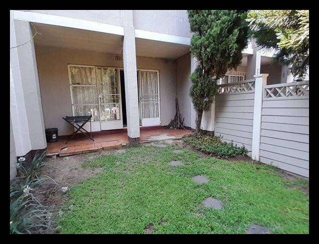 2 BEDROOM TOWNHOUSE FOR SALE IN HADDON